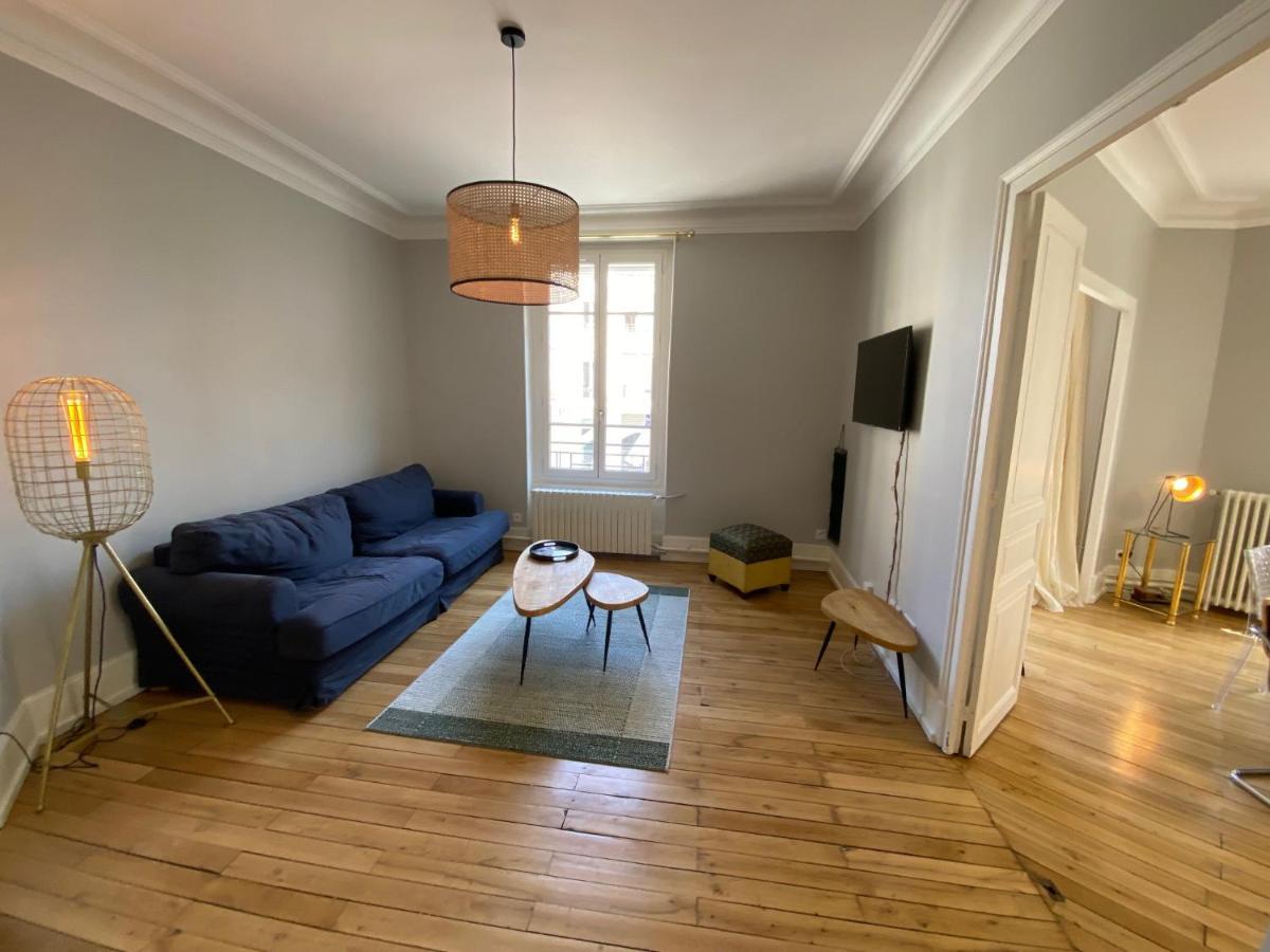 Grand Appartement De Caractere Au Coeur De Ville 穆兰 外观 照片
