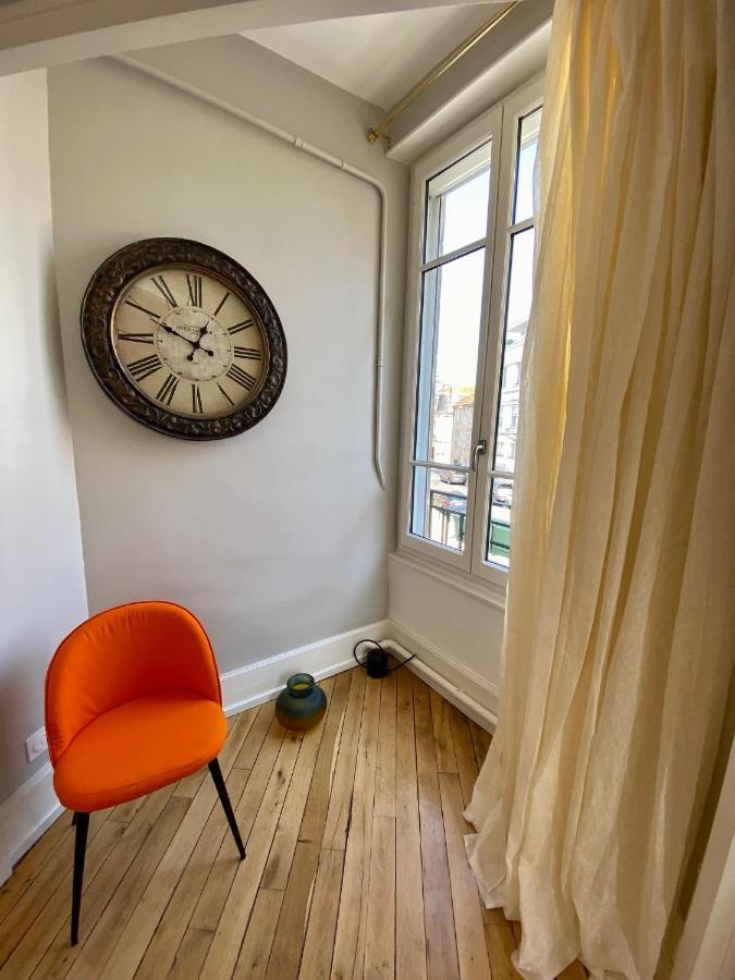 Grand Appartement De Caractere Au Coeur De Ville 穆兰 外观 照片